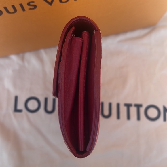 ❤️❤️EUC AUTHENTIC LOUIS VUITTON VERNIS WALLET - Picture 3 of 8